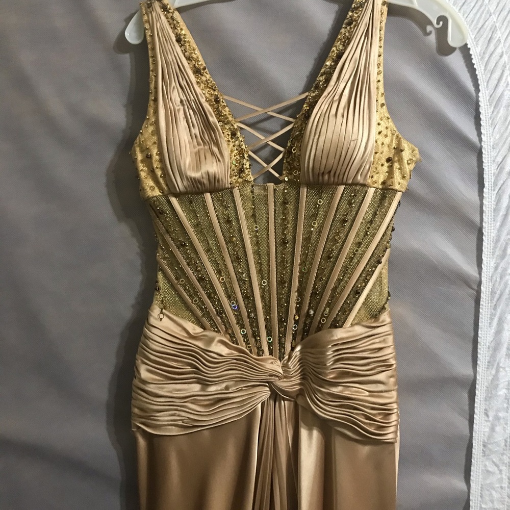 Beautiful night gown dress worn only once